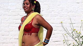 Hot desi bhabhi and indian brother get steamy with step sister