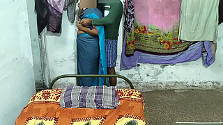 I talked to an Asian Desi bhabhi and made her agree to have sex.