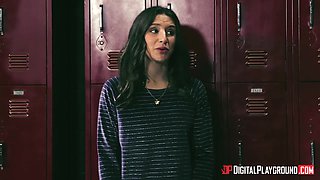Abella Danger and Lauren Phillips try each others pussies in the locker room