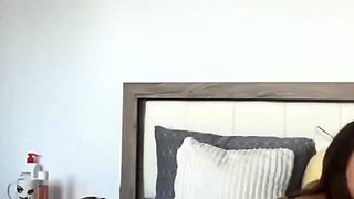 Brunette Solo Webcam Masturbation