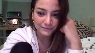 Amateur Webcam Teen Masturbates And Teases