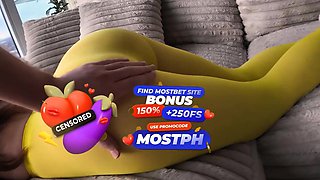 Yellow Pantyhose Busty Girl Didn't Mind Being Creampied