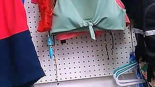 Suspected Thief Nadia Noja Takes Officer's Cock to Avoid Jail