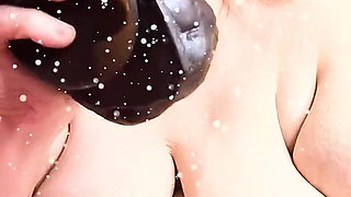 It's Snowing and She's Blowing N Cums a Flowing