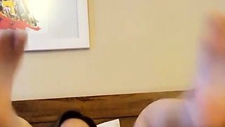 love to get presents ... wanna be my sugar daddy?... WHATS