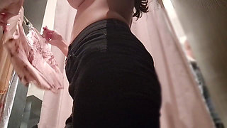 I'm Flashing My Tits in the Fitting Room