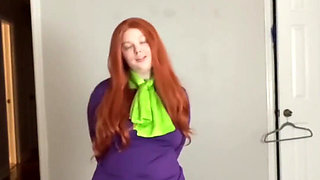 Daphne Fucks Her Pretty Pussy for You