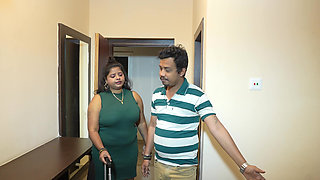 HOTEL MANAGER HAVING FUN WITH GIRL COSTUMER