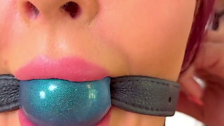 Zoe Grey & Latina a Submissive's Struggle Beggins (4k)