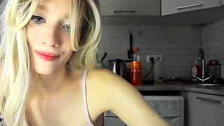 Blonde teen Sierras first erotic masturbation video