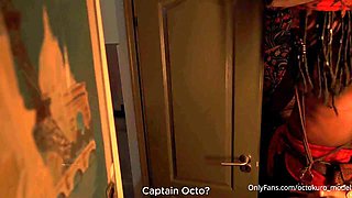 Octokuro Explores Big Ass Big Tits Sensual Curves