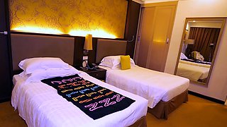 Sexy Thai MILF wife homemade porno video